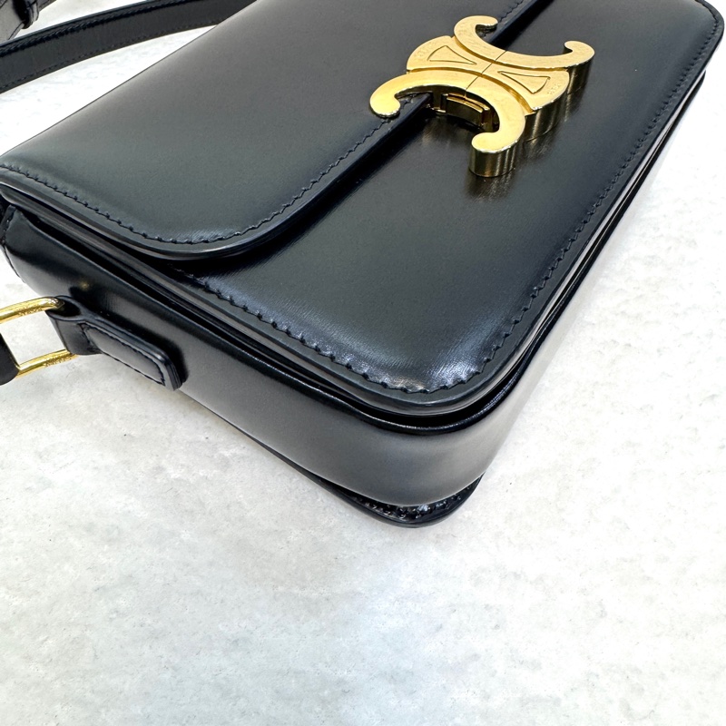 CELINE黑金牛皮凱旋門TEEN TRIOMPHE斜背包188423-12