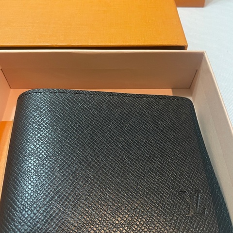 LV（全新）男短夾