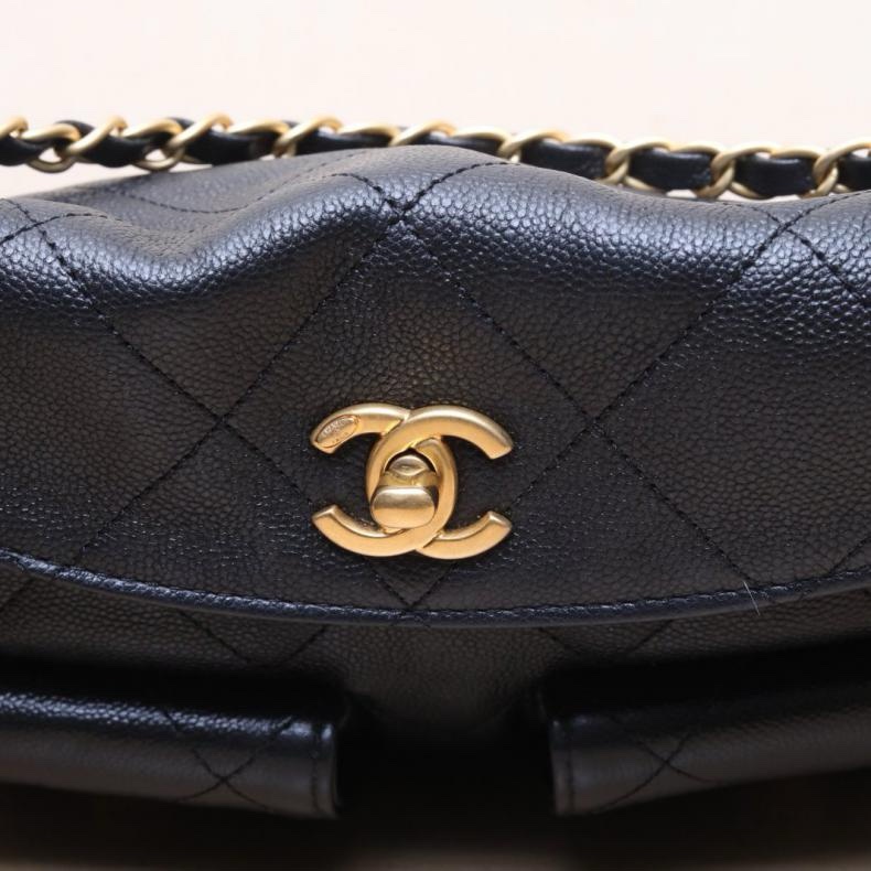 CHANEL(香奈兒) Suppletwins 24P嬉皮Hobo郵差包 小號 24.5cm 黑色 荔枝 晶片開 金扣-5