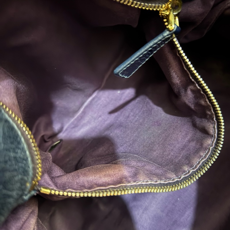 Miu Miu Vintage 深藍色蝴蝶結🎀機車包💙-8