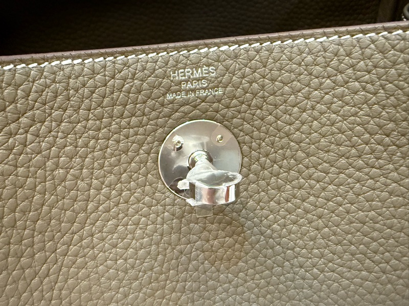 Hermes 愛馬仕 Lindy26 大象灰銀釦 全新全配-12