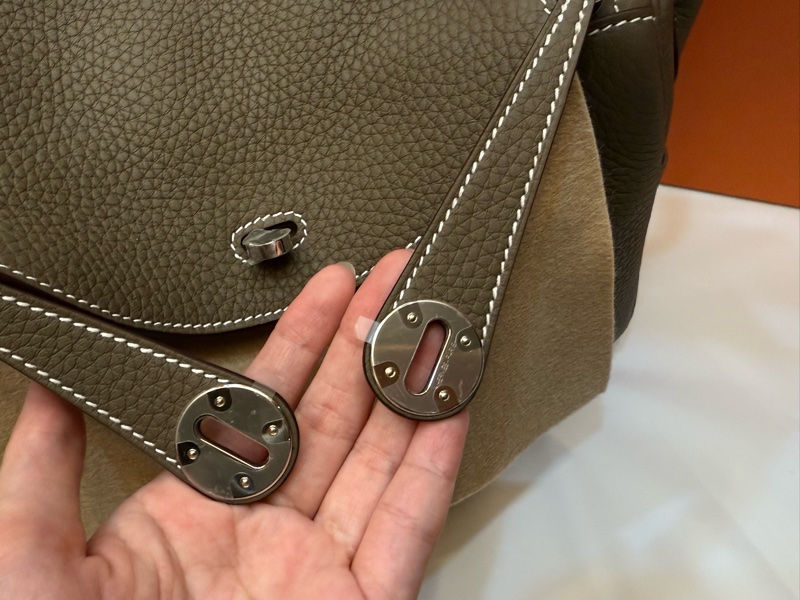 Hermes 愛馬仕 Lindy26 大象灰銀釦 全新全配-13