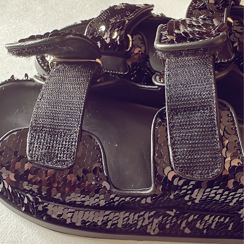 Chanel 亮片款涼鞋-17