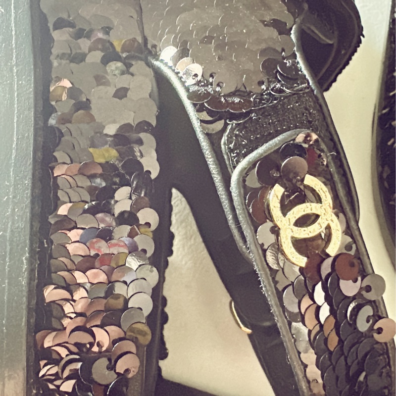 Chanel 亮片款涼鞋-18