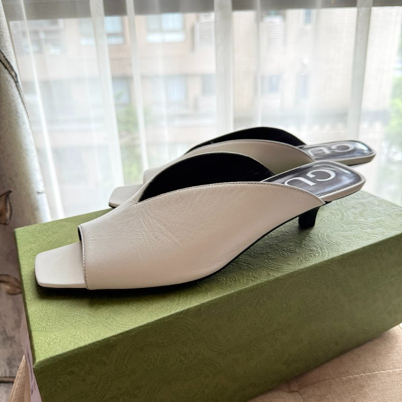 Gucci 白色 開口矮跟鞋-1