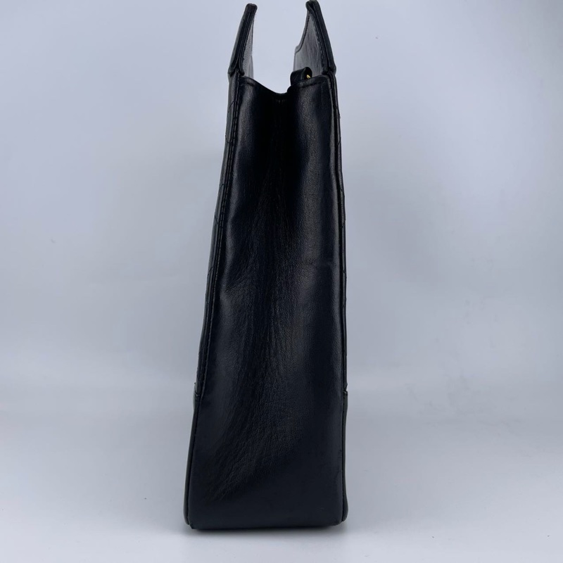 「JL精品代購」Chanel 香奈兒黑金羊31bag手提包-8
