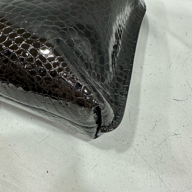 ysl 634804 黑色漆皮鱷魚紋金鏈 肩背包 booktote-11