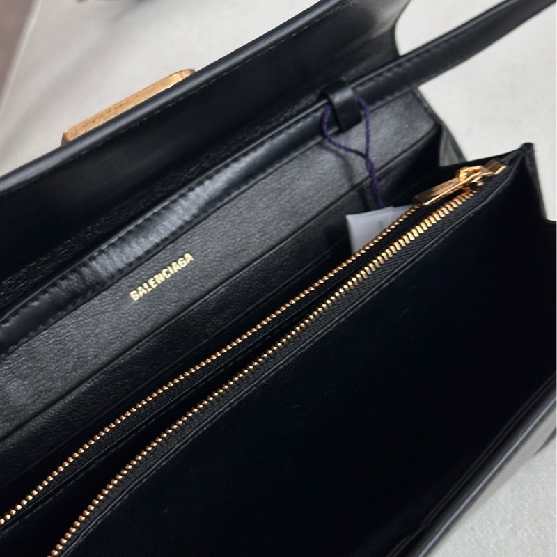 Balenciaga黑金沙漏-7