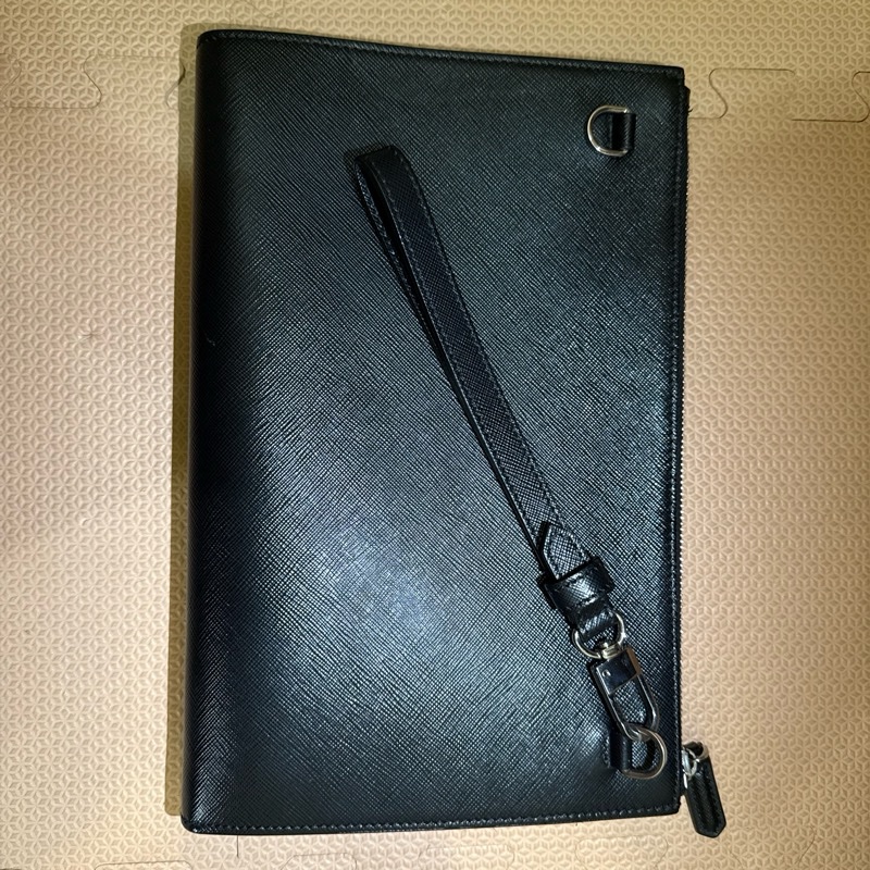 MONTBLANC 萬寶龍匠心系列手拿包 黑色-1