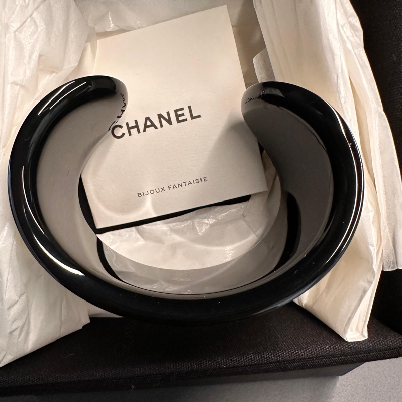 Chanel B23 亞加力cc黑白手鈪-7