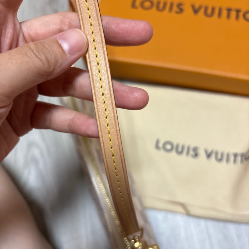 LV 麻將包 白棋盤格-11