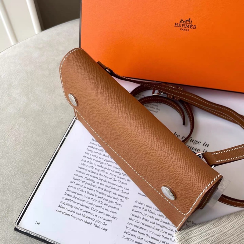 Hermes愛馬仕 Hermes Snap Wallet 包 gold金棕可斜挎-3