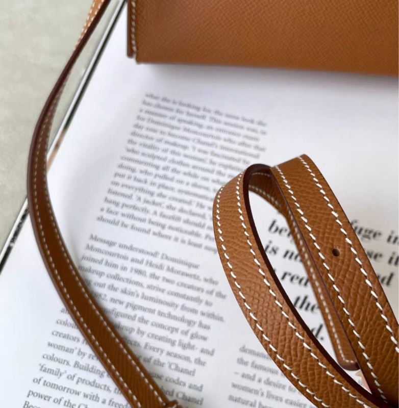 Hermes愛馬仕 Hermes Snap Wallet 包 gold金棕可斜挎-9