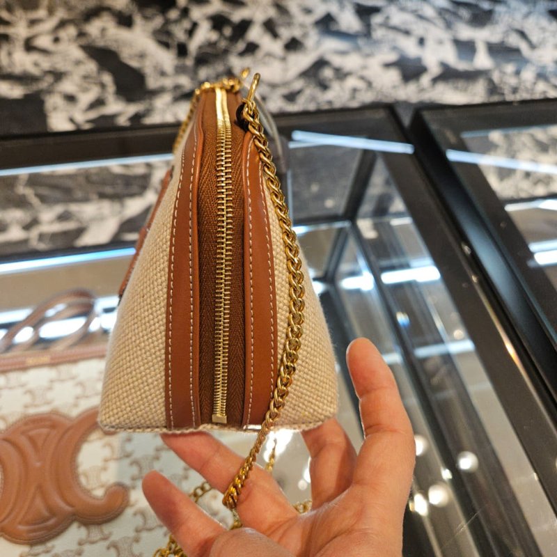 🛫早秋當季新品🛬Celine Cuir Triomphe 凱門帆布小牛皮金鍊迷你包-10