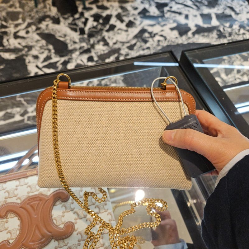🛫早秋當季新品🛬Celine Cuir Triomphe 凱門帆布小牛皮金鍊迷你包-11
