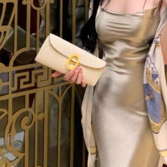 有購證💓 愛馬仕Hermes豬鼻子奶灰色金扣包  B刻-0