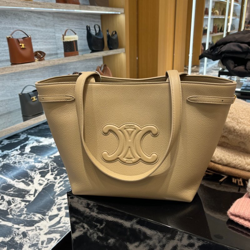 🎉新品好折扣✨Celine 118233 小款粒面小牛皮 Anaïs Cabas 托特包 卡布奇諾拿鐵色-1
