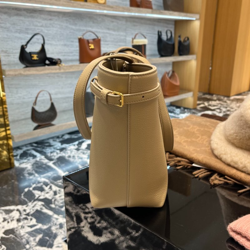 🎉新品好折扣✨Celine 118233 小款粒面小牛皮 Anaïs Cabas 托特包 卡布奇諾拿鐵色-5