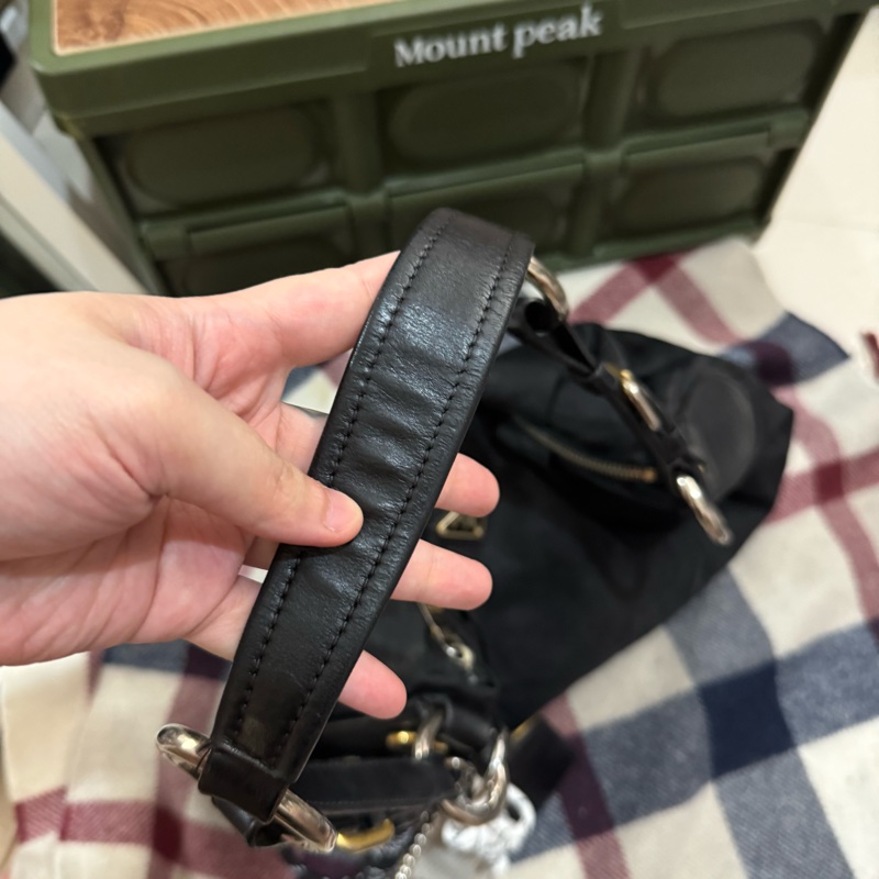 Prada Nylon Shoulder Bag餃子袋🥟-10
