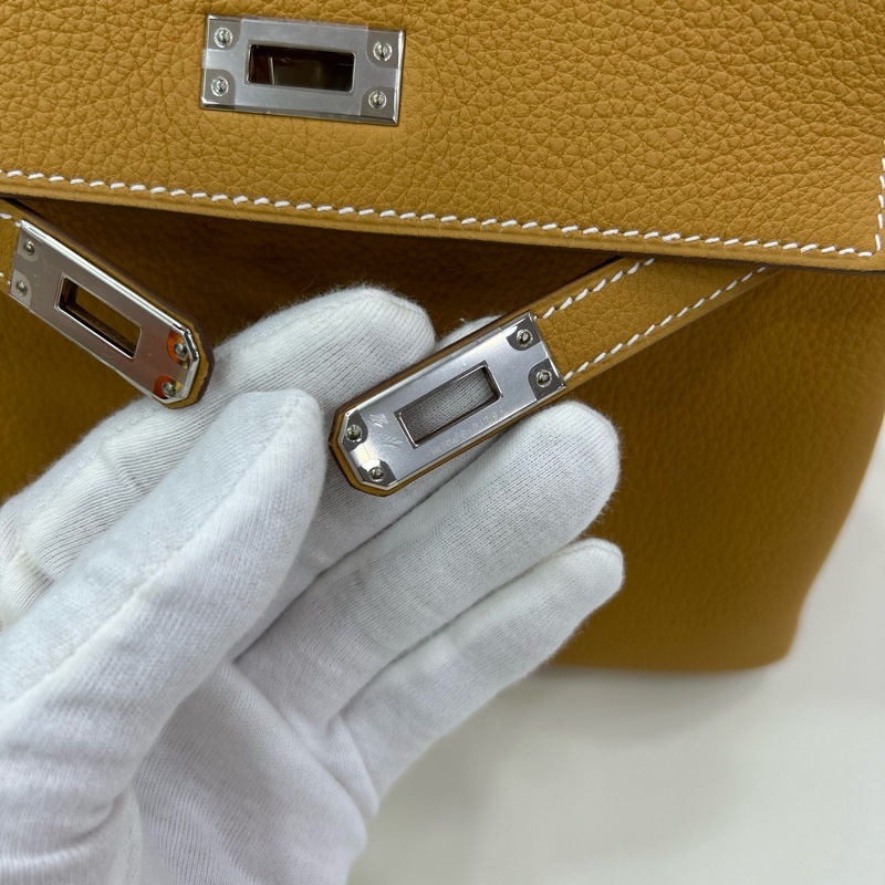 愛馬仕 Kelly 25 W刻 沙灘金銀扣 Togo皮 全新全套 原單 Hermes Kelly 25 Stamp W Natural Sable PHW Togo leather Brand New Full Set with original receipt-17