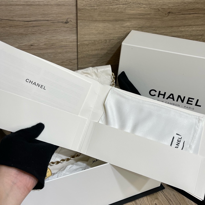 Chanel香奈兒中號白色垃圾袋22nag（大全配購證齊全‼️)-7