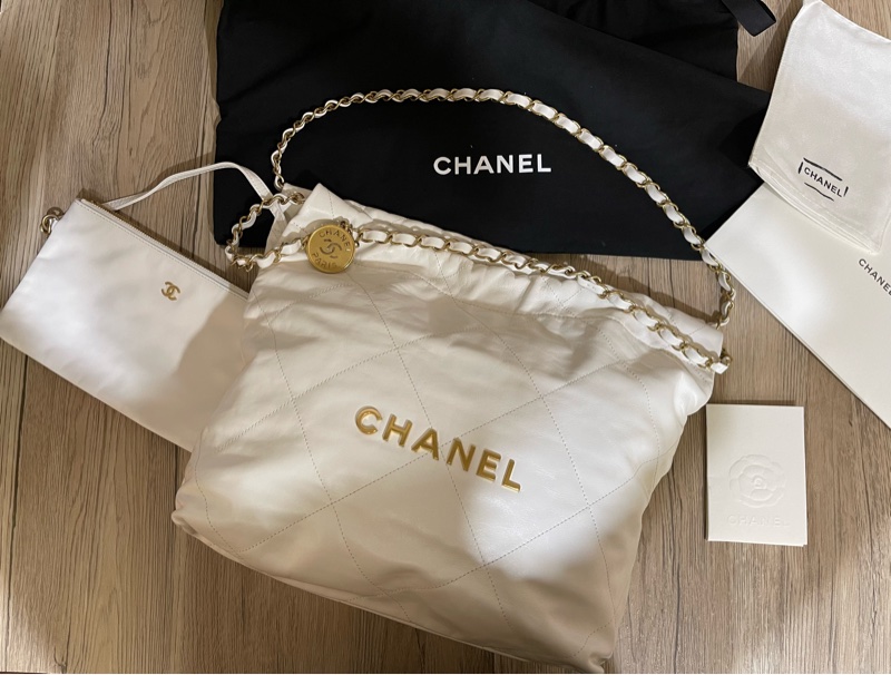 Chanel香奈兒中號白色垃圾袋22nag（大全配購證齊全‼️)-16