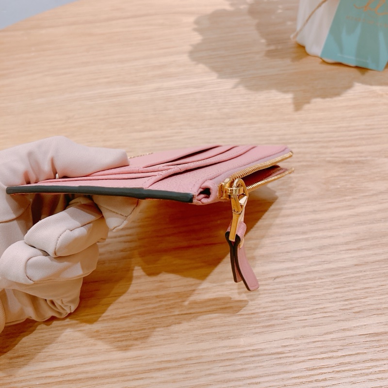 TW4278 Miumiu 粉色拉鏈卡包 Zipped Card Holder-9