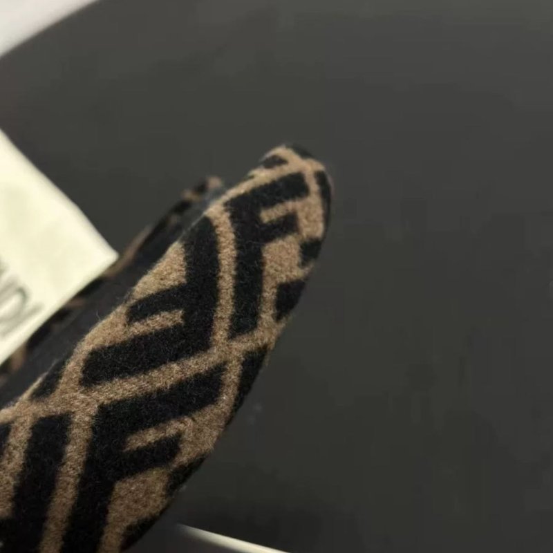 Fendi 髮箍 配件塵袋 全新-2