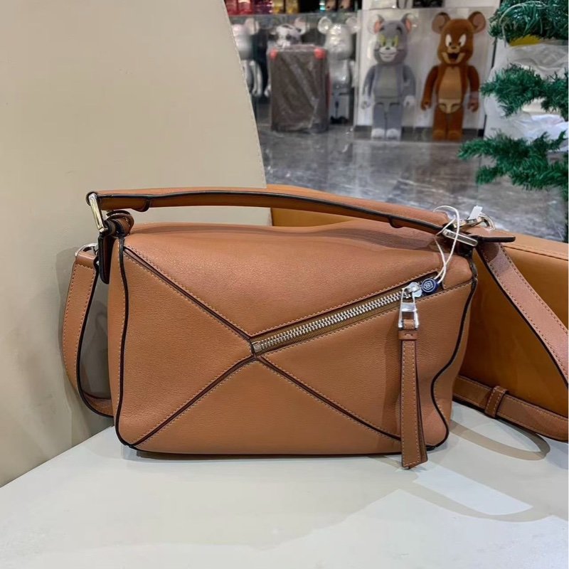 Loewe puzzles 焦糖色(其他尺寸顏色款式歡迎私訊詢問)-1