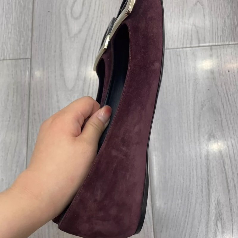 Roger Vivier 方扣麂皮平底鞋 35.5號 全新僅試穿-2