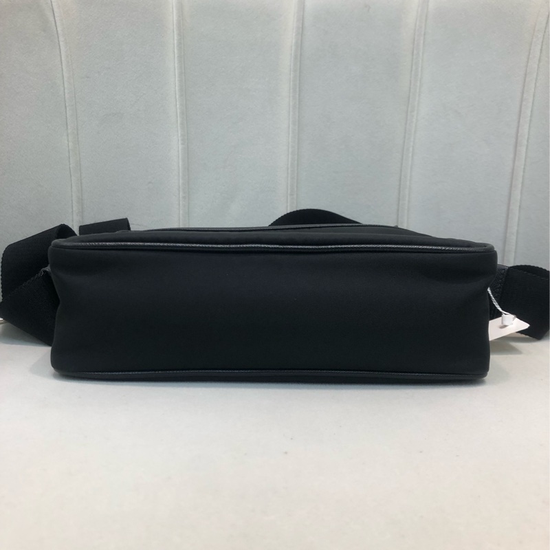 PRADA 降落傘料斜孭袋 XB262-4