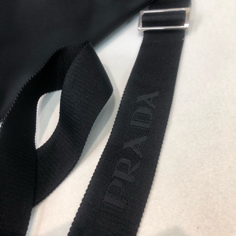 PRADA 降落傘料斜孭袋 XB262-6