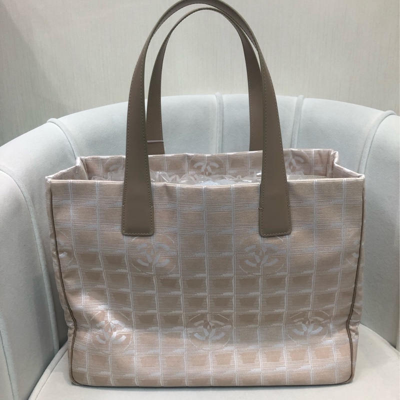 Chanel 杏色冰格Tote XA371-0