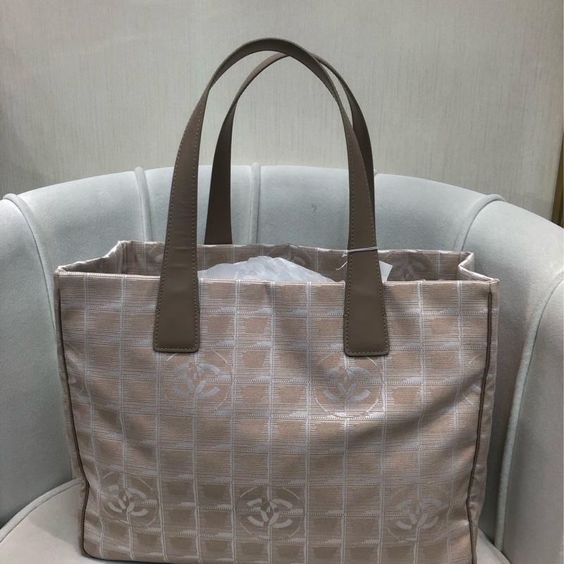 Chanel 杏色冰格Tote XA371-3