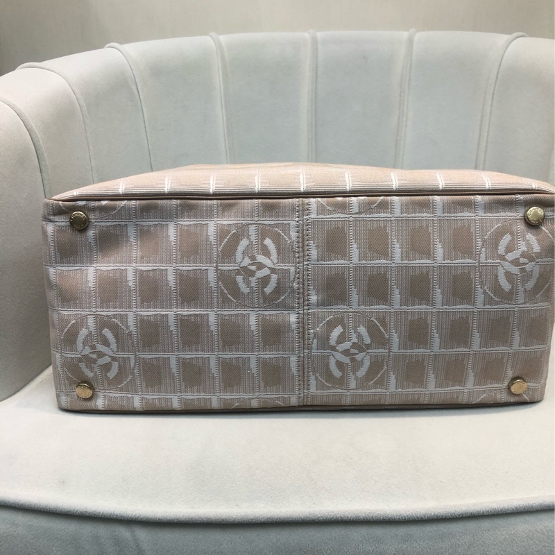 Chanel 杏色冰格Tote XA371-4