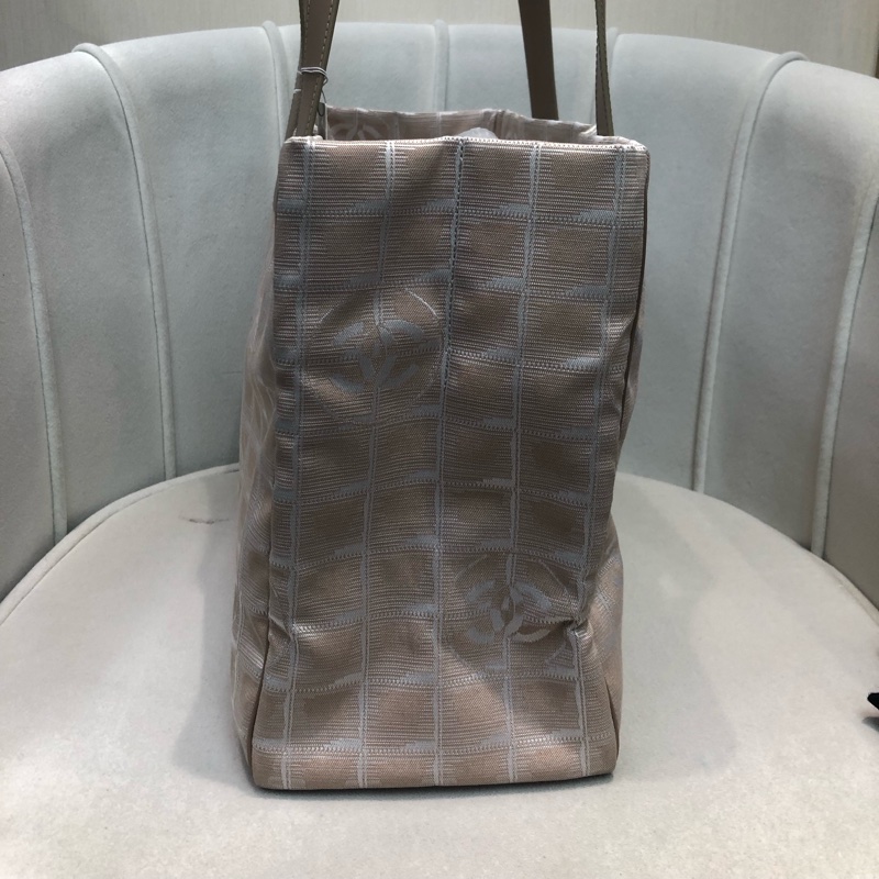 Chanel 杏色冰格Tote XA371-6