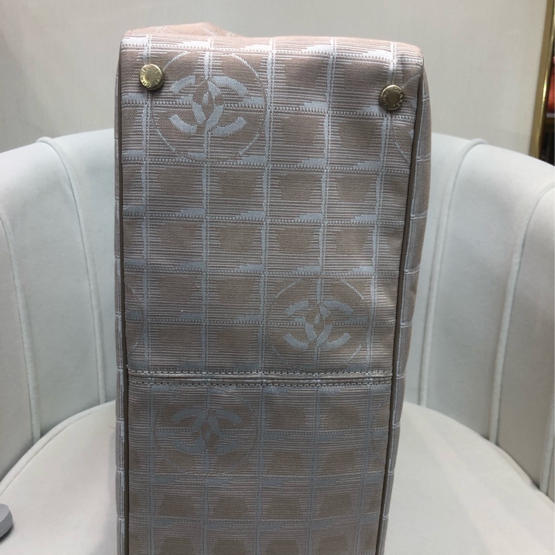 Chanel 杏色冰格Tote XA371-8
