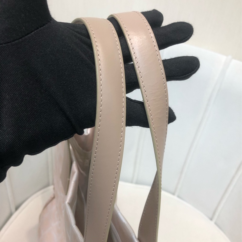 Chanel 杏色冰格Tote XA371-16