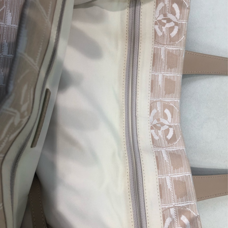 Chanel 杏色冰格Tote XA371-32