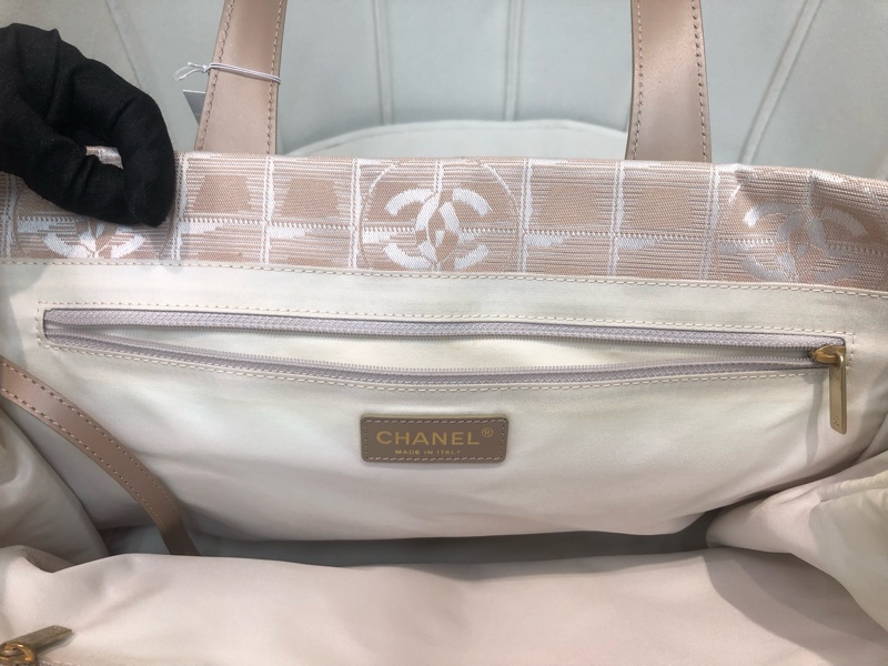 Chanel 杏色冰格Tote XA371-33