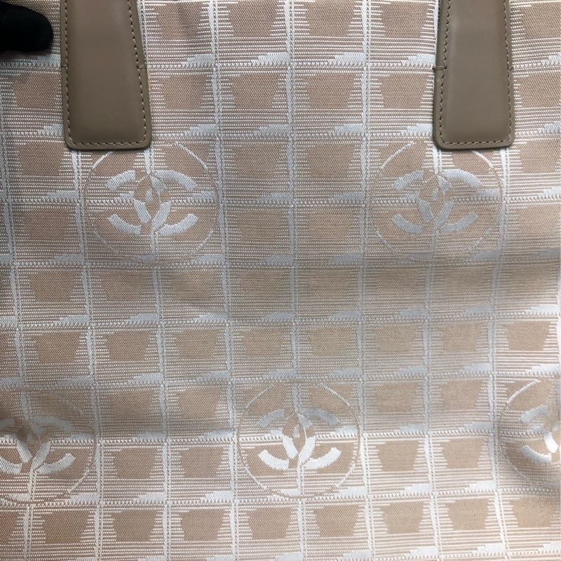 Chanel 杏色冰格Tote XA371-12