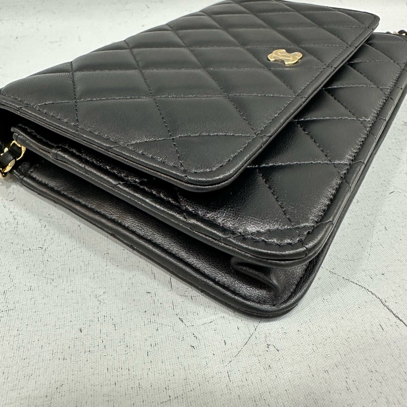 Chanel ap0250 黑羊皮金鏈斜背包woc-7