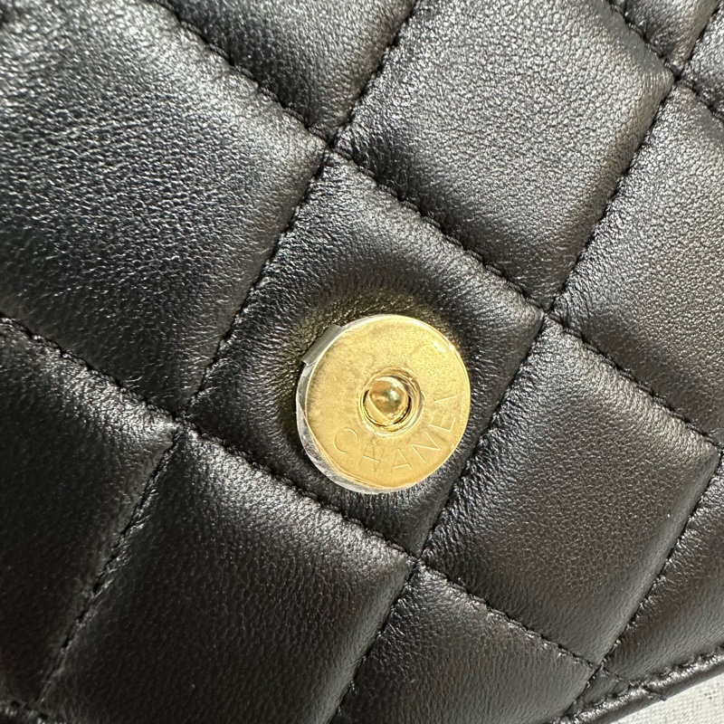 Chanel ap0250 黑羊皮金鏈斜背包woc-18