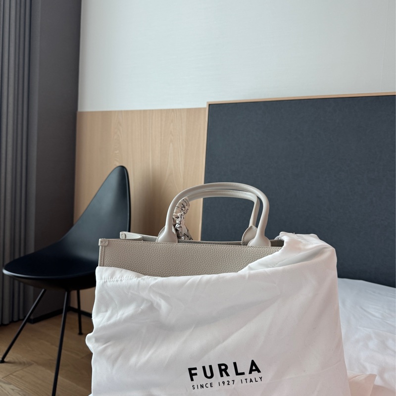 近全新FURLA 托特包(可小議價-8