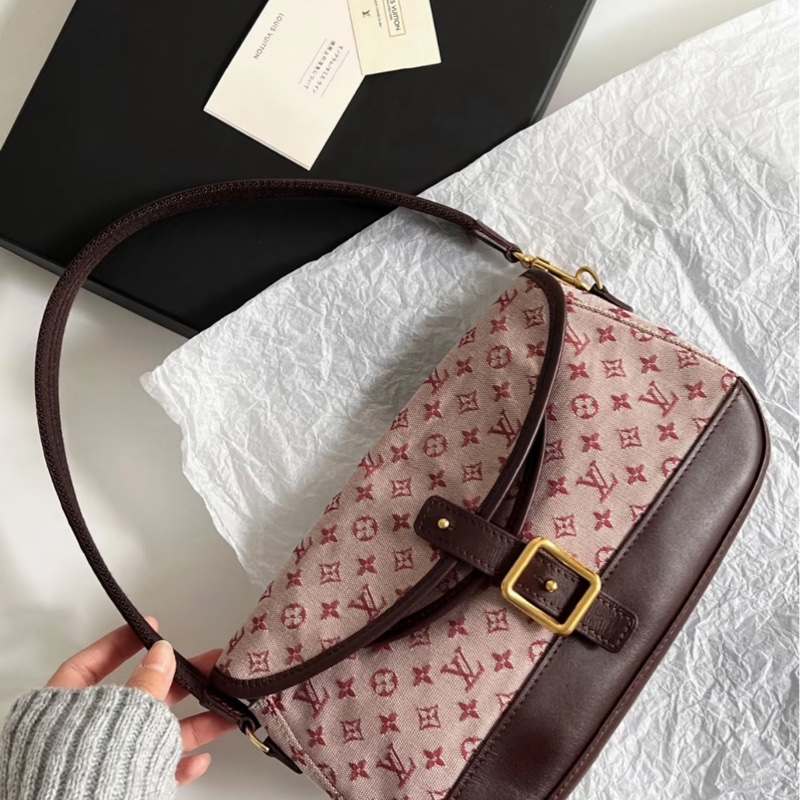 「JL精品代購」lv 樹莓丹寧粉腋下包-0