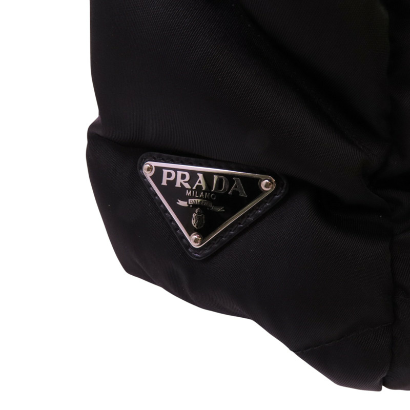 PRADA 尼龍Tessuto銀扣肩背袋-15