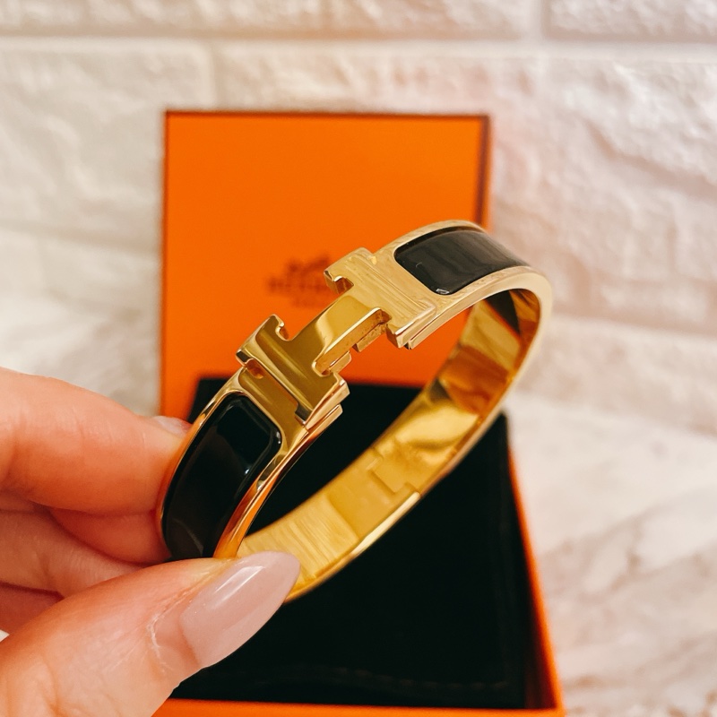 激甜熱銷款黑金配色✨愛馬仕 Hermès Clic H 珐琅手環 黑x金-3