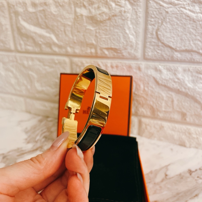 激甜熱銷款黑金配色✨愛馬仕 Hermès Clic H 珐琅手環 黑x金-6