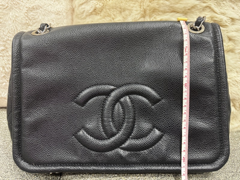 Chanel 牛皮肩背包-1