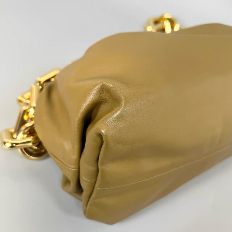 BV 焦糖色粗鏈條雲朵包 單肩手提腋下包-4